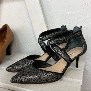 Nina New York Women's Black/Silver
Jacquard Strappy Dressy Heels Size 6.5M